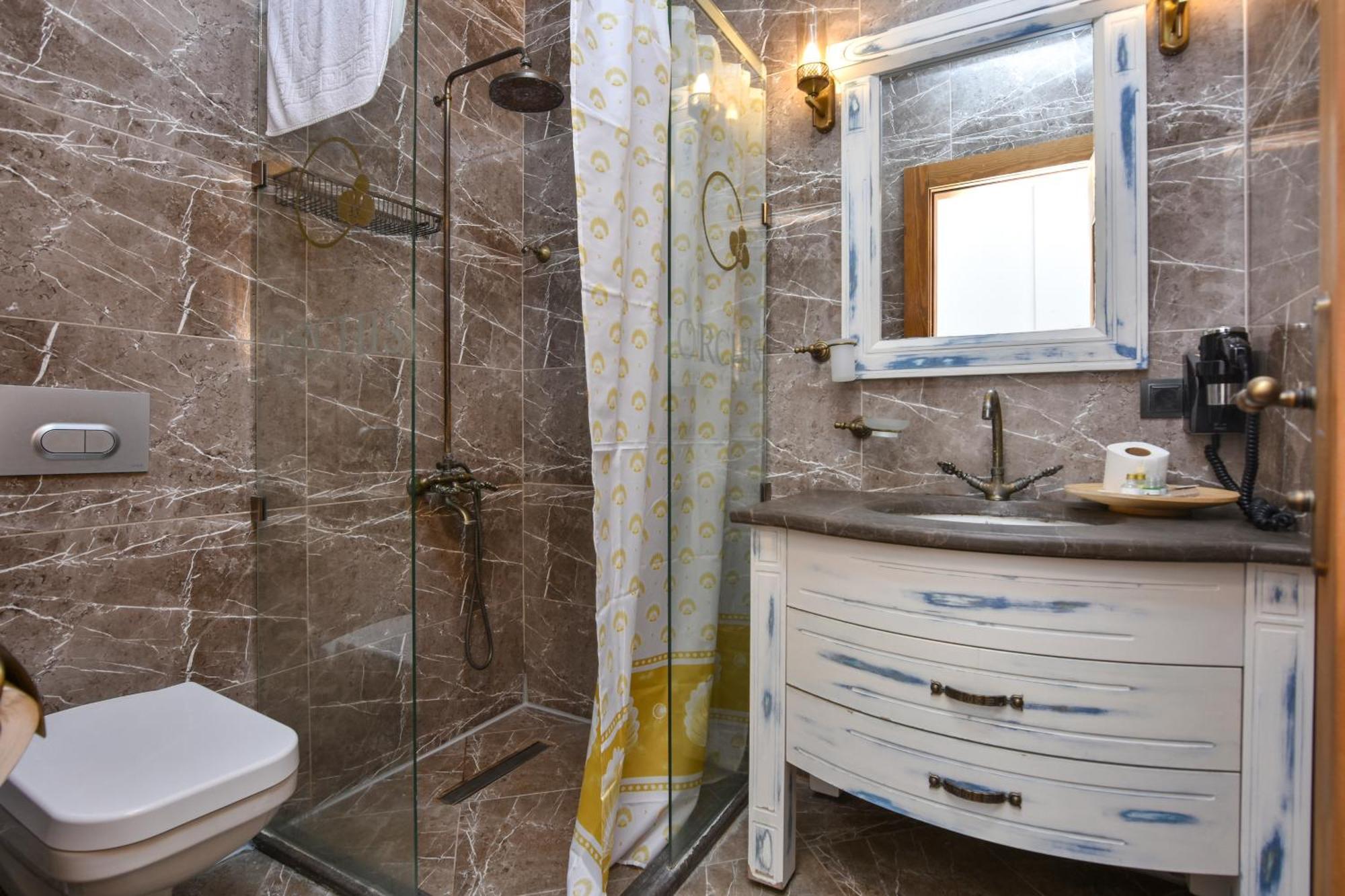 Orchis Hotel Ayvalı